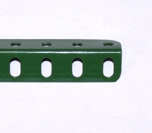 9c Angle Girder 6 Hole Mid Green Repainted