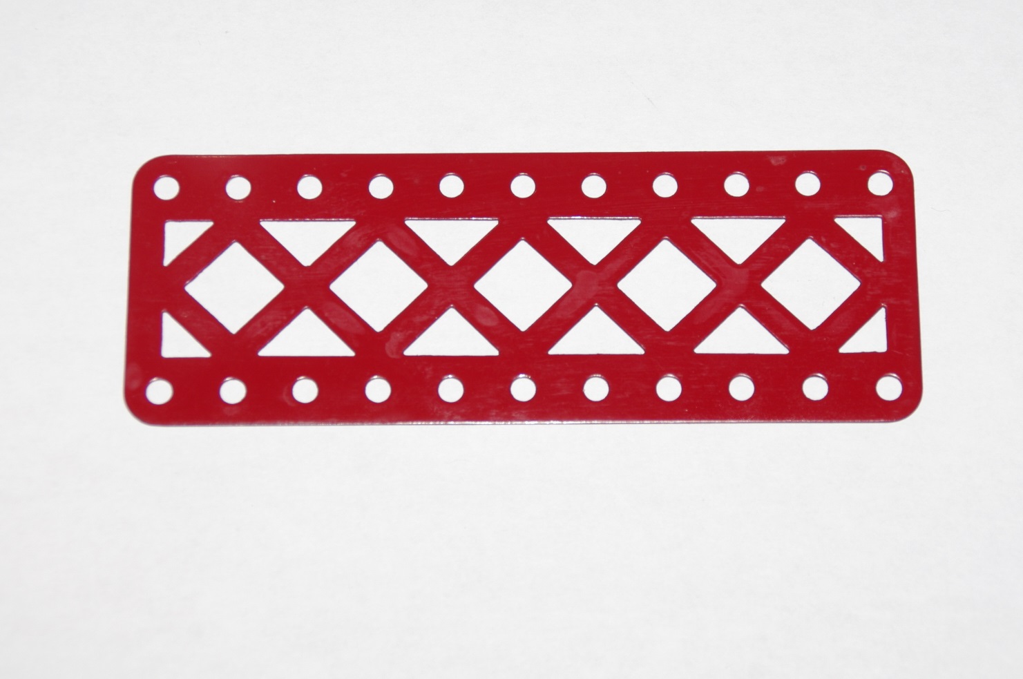 100DC Double Braced Girder 11 Hole Mid Red Repainted