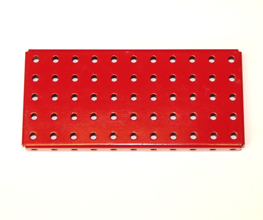 52 Flanged Plate 11x5 Hole Red